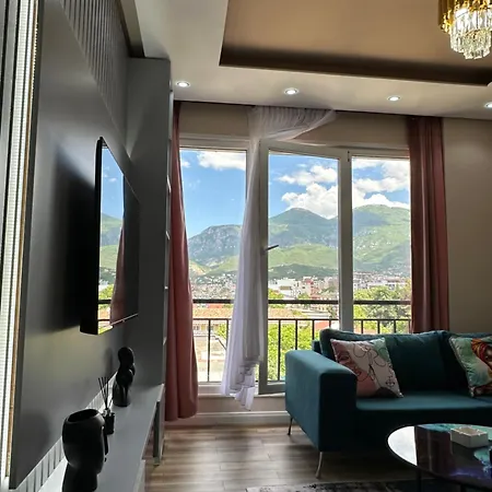 Cityscape Oasis Apartment *